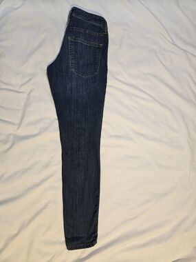 Universal Thread Light Blue Denim Jeans with Gold Stitching